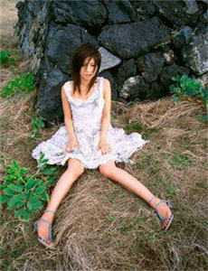 《美女免费视频观看高清直播》