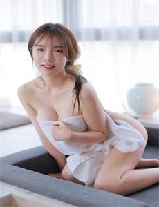 《美女大量吞精在线观看456》